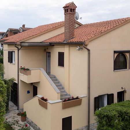 Apartments Mirella Novigrad Istria Esterno foto