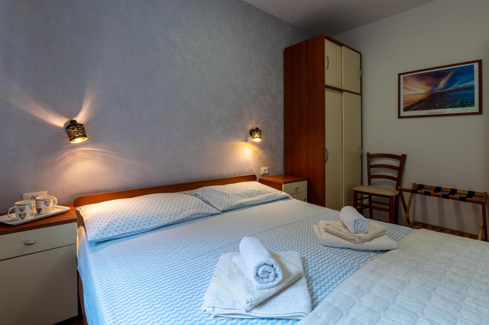 Apartments Mirella Novigrad Istria Esterno foto